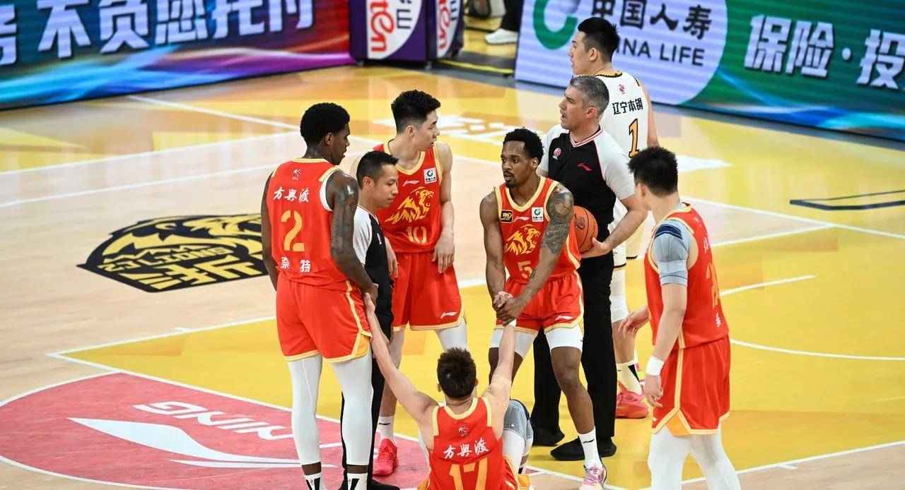 包含天津男篮备战全面展开，全力冲刺的词条