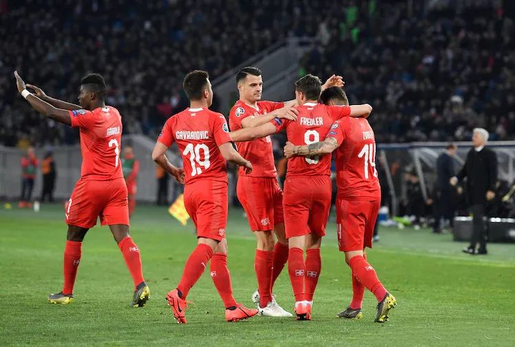 波黑客场不敌希腊,晋级小组第二形势动摇 波黑客场不敌希腊,晋级小组第二形势动摇