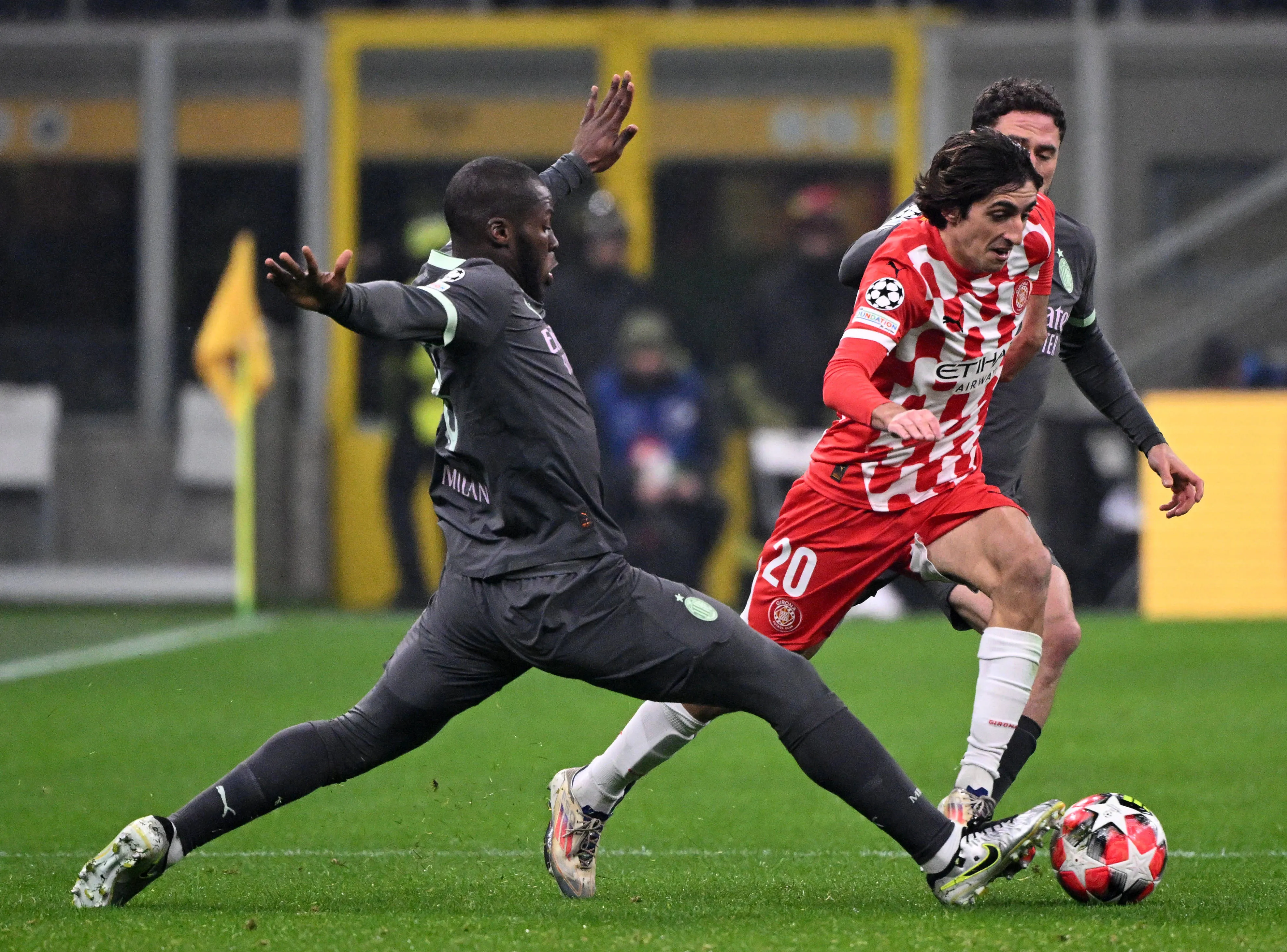 摩纳哥客场逆转战胜对手晋级欧冠下一轮 摩纳哥客场逆转战胜对手晋级欧冠下一轮