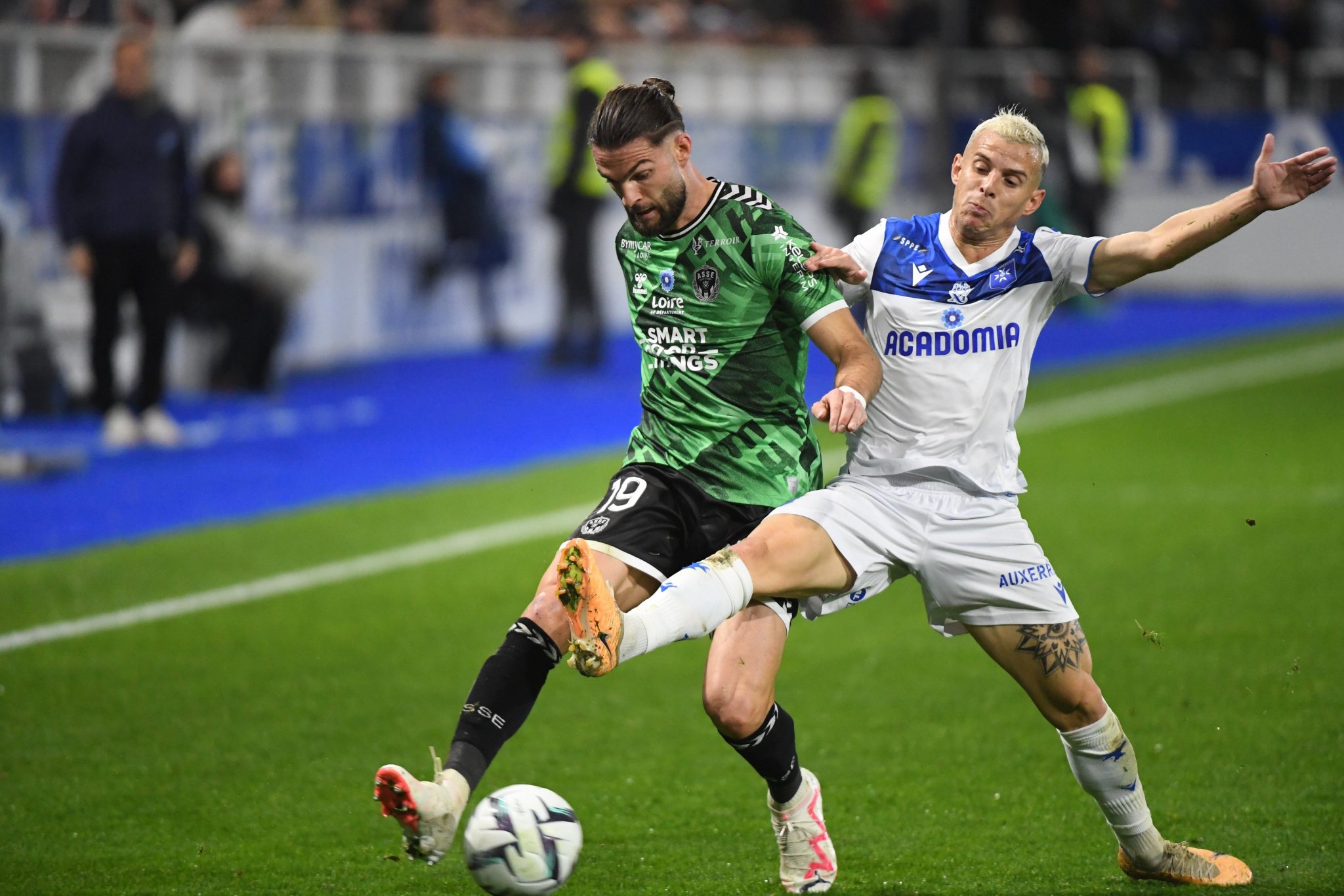 圣埃蒂安客场激战尼斯，惜败收场的简单介绍