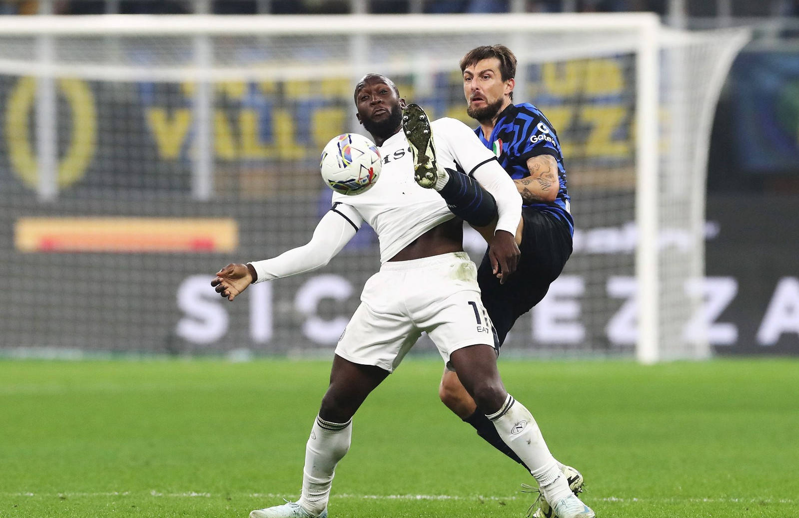 包含那不勒斯大胜,延续联赛领先优势的词条 包含那不勒斯大胜,延续联赛领先优势的词条