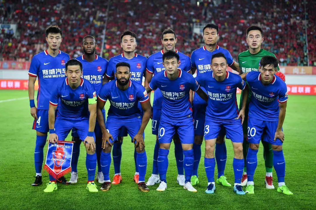 包含重庆斯威客场逆转武汉卓尔,提升积分的词条 包含重庆斯威客场逆转武汉卓尔,提升积分的词条