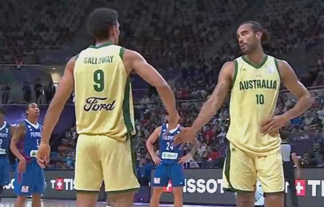 澳大利亚队击溃对手晋级国际比赛半决赛