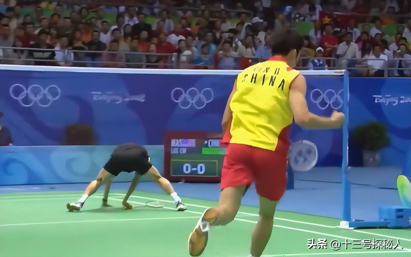 泰国羽毛球队完胜日本羽毛球队，林丹关键制胜