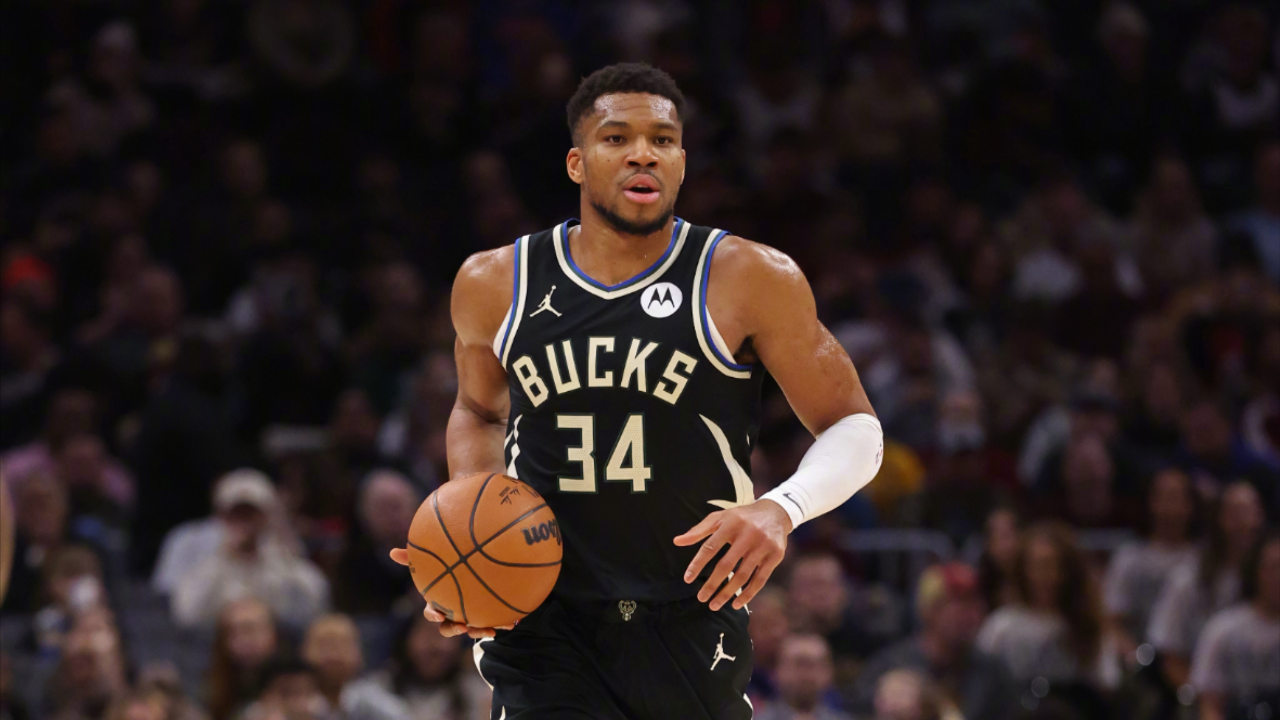 雄鹿大胜骑士，继续保持不败纪录